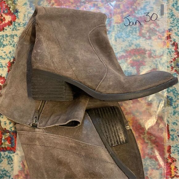 Born Felicia Women's Gray Suede Knee High Riding Boots Size 7.5 WIDE CALF - Picture 5 of 10